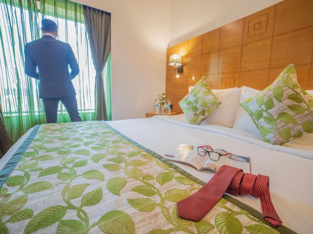 The Orchid Hotel Hinjewadi Pune Extérieur photo Deluxe Room