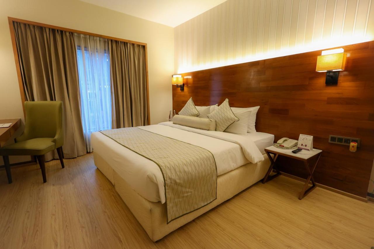 The Orchid Hotel Hinjewadi Pune Extérieur photo Deluxe Room