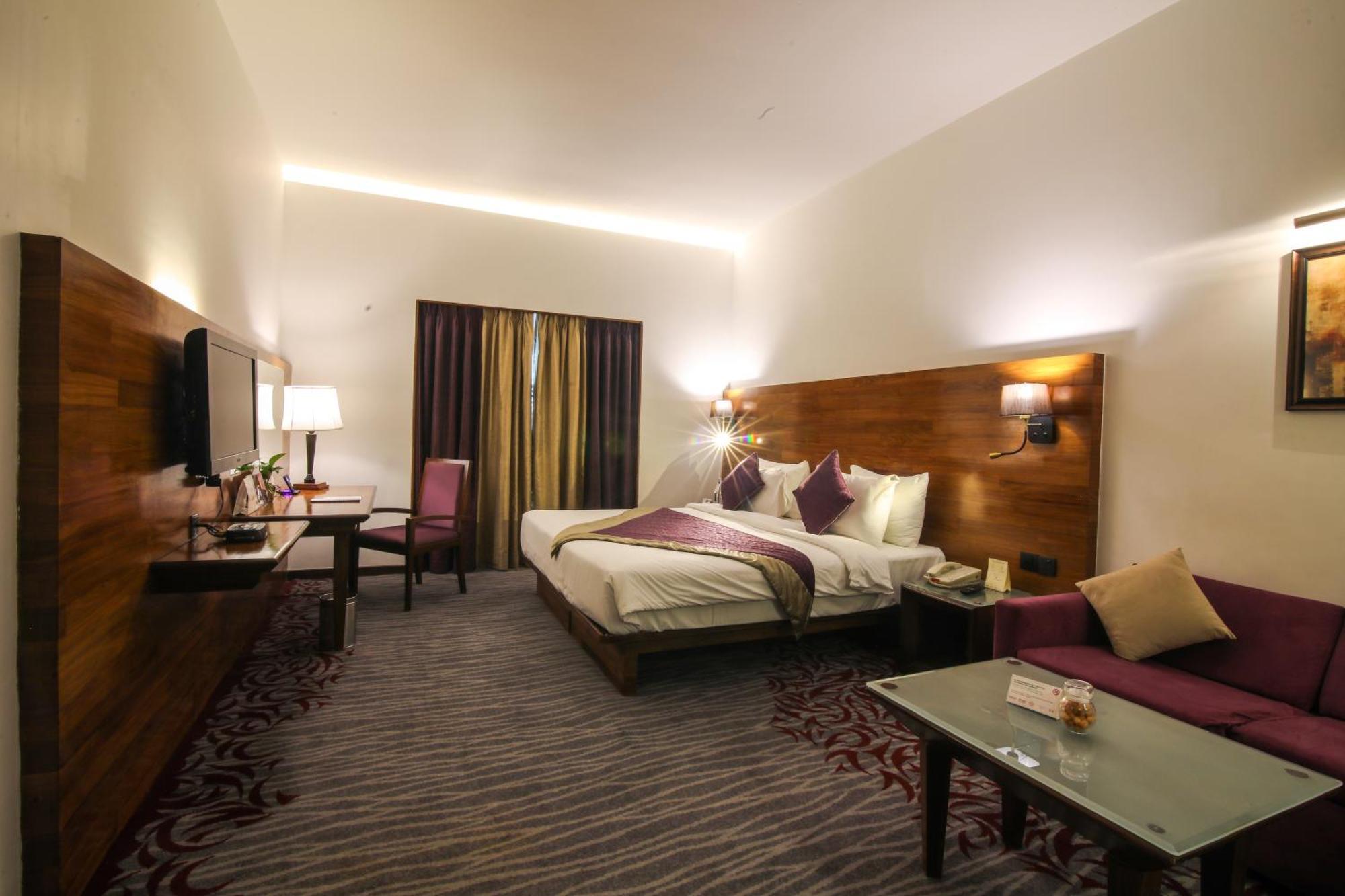 The Orchid Hotel Hinjewadi Pune Extérieur photo