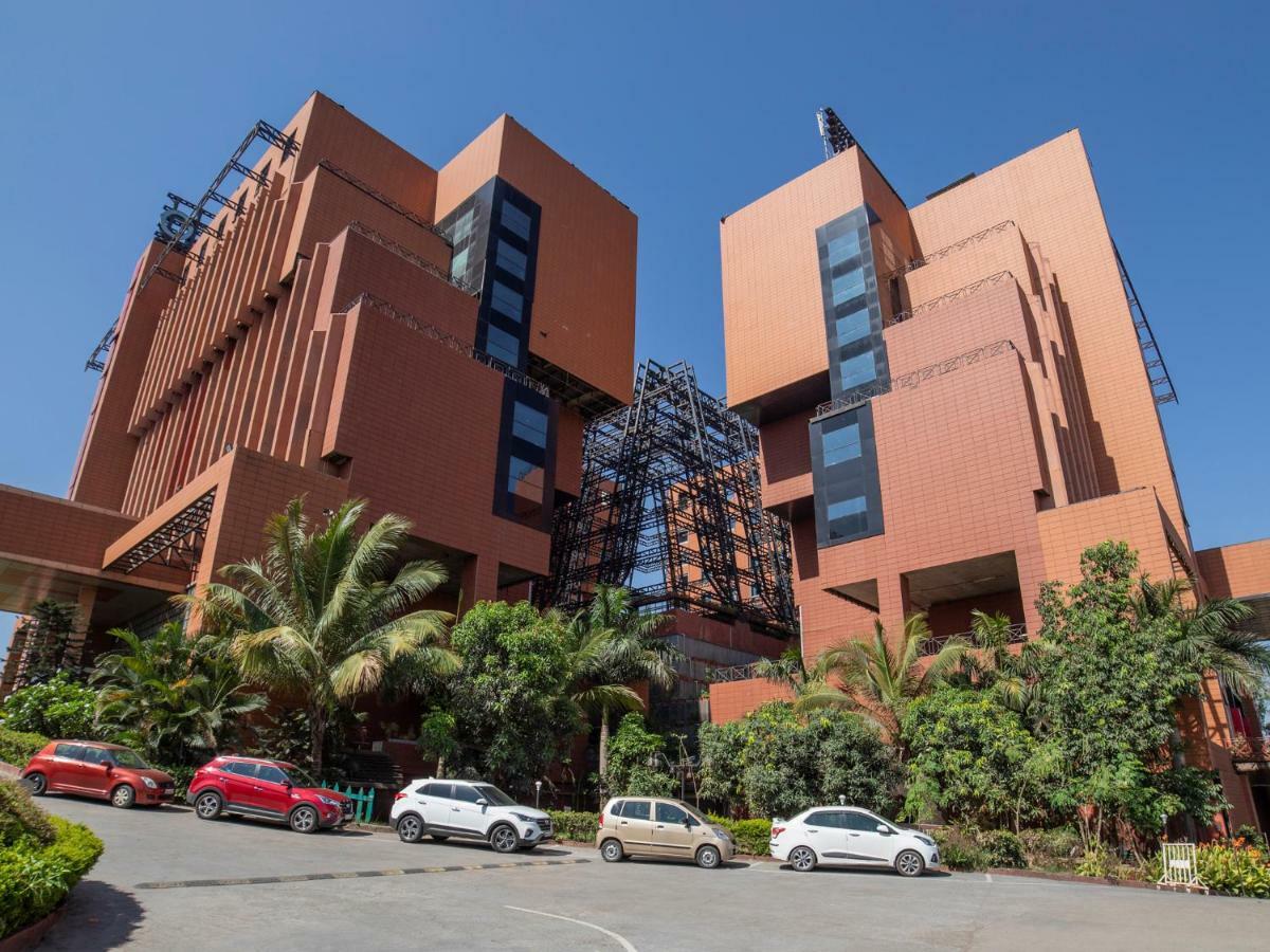 The Orchid Hotel Hinjewadi Pune Extérieur photo The National University of Singapore