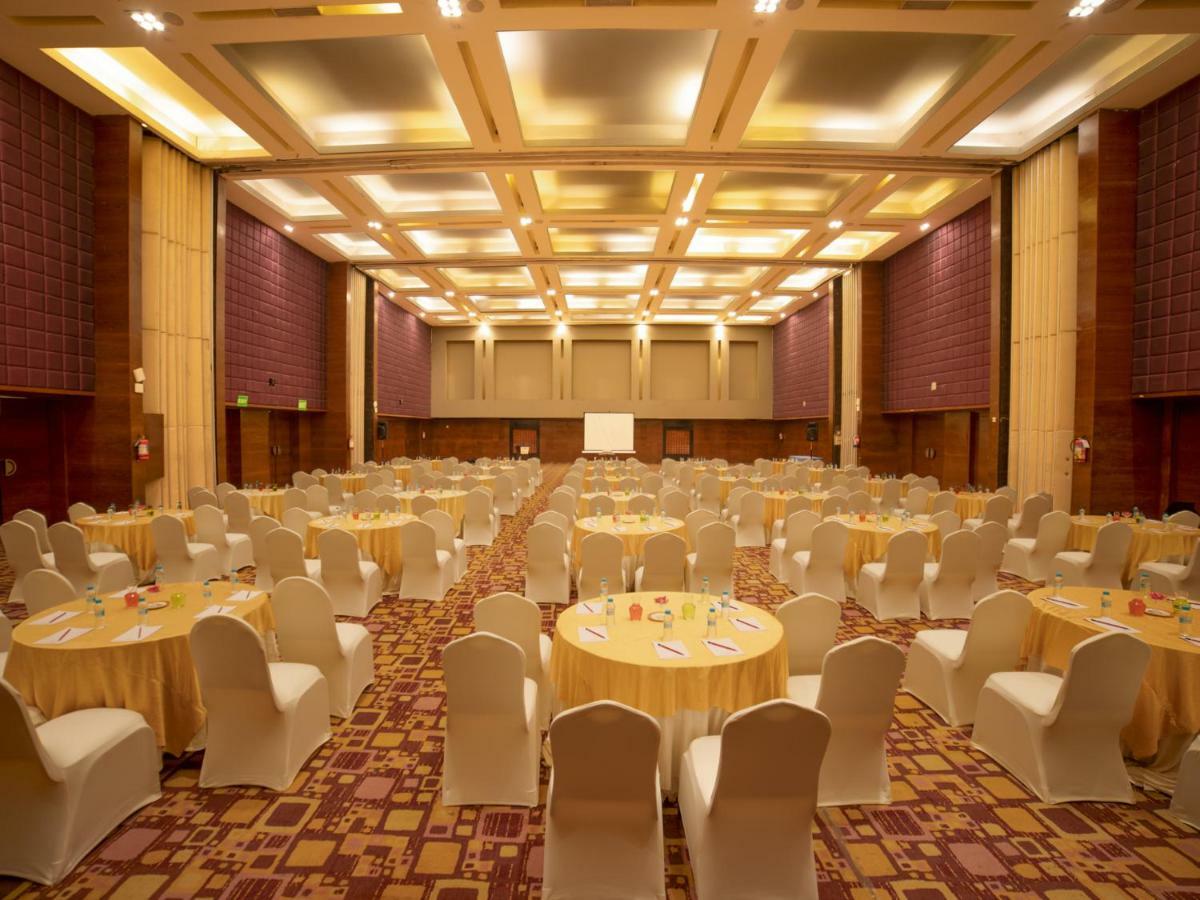 The Orchid Hotel Hinjewadi Pune Extérieur photo The Grand Ballroom