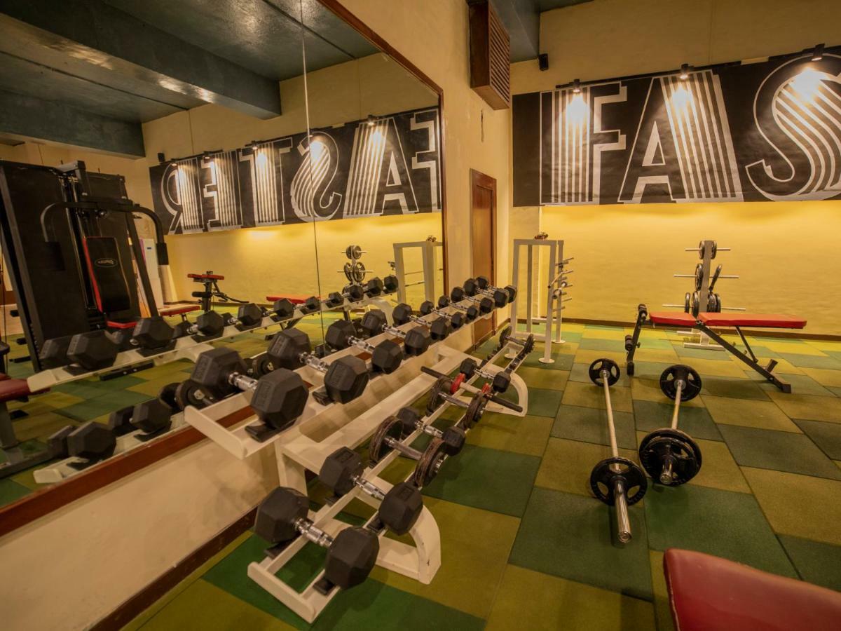 The Orchid Hotel Hinjewadi Pune Extérieur photo The gym at the hotel