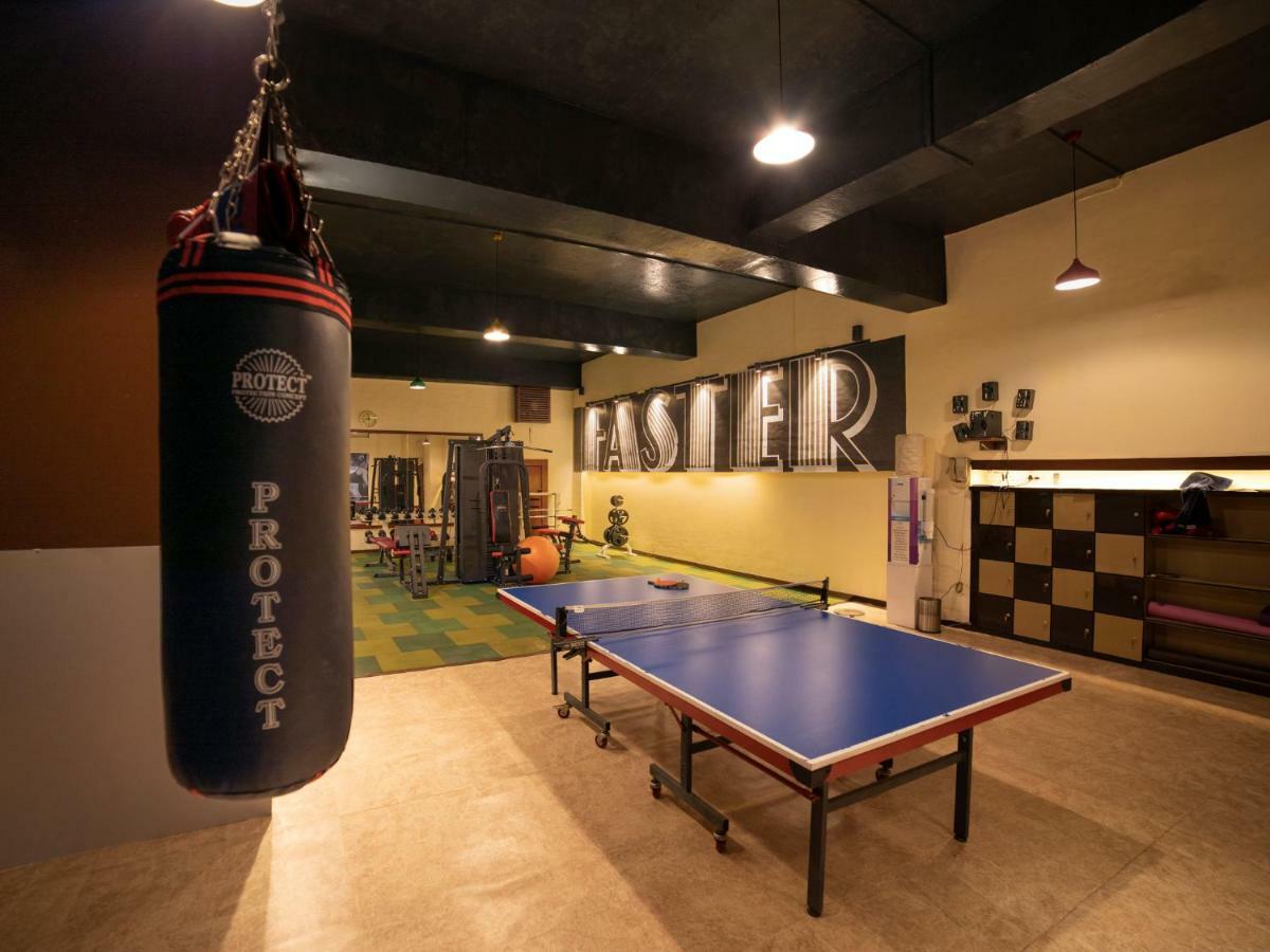 The Orchid Hotel Hinjewadi Pune Extérieur photo The gym at the hotel